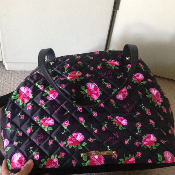 New Betsey Johnson roses quilted bag tote - Picture 3 of 5
